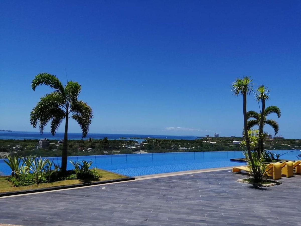 Apartamento Mactan Newtown Deluxe Island Breeze Isla de Mactán Exterior foto