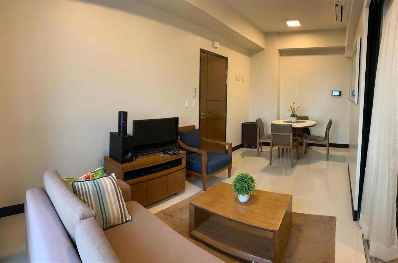 Apartamento Mactan Newtown Deluxe Island Breeze Isla de Mactán Exterior foto
