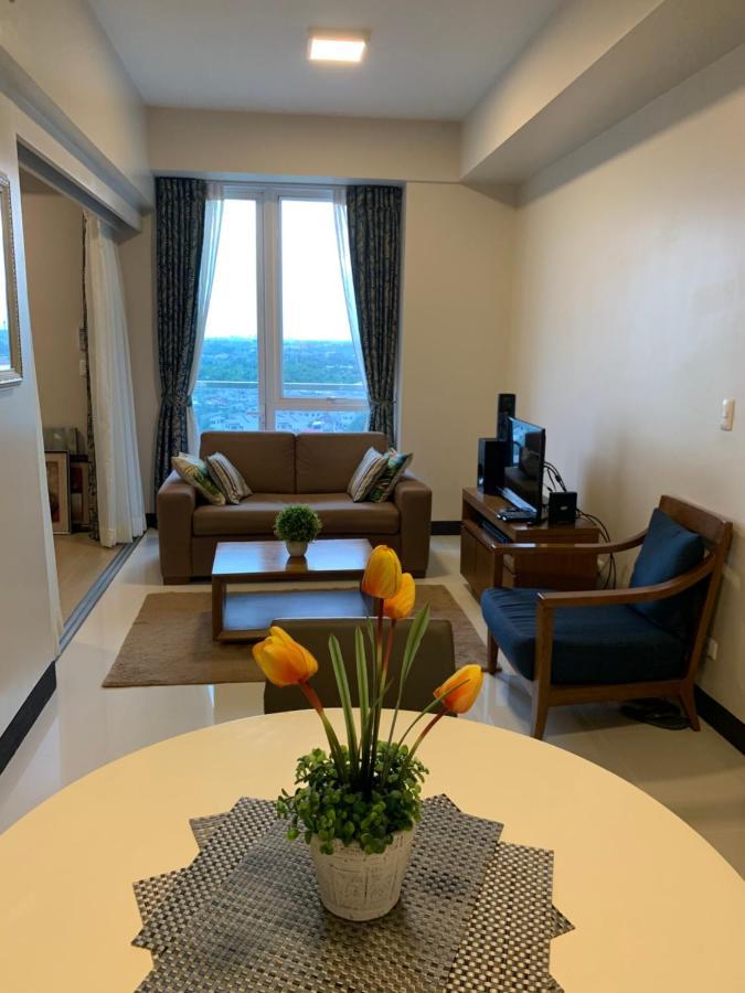 Apartamento Mactan Newtown Deluxe Island Breeze Isla de Mactán Exterior foto